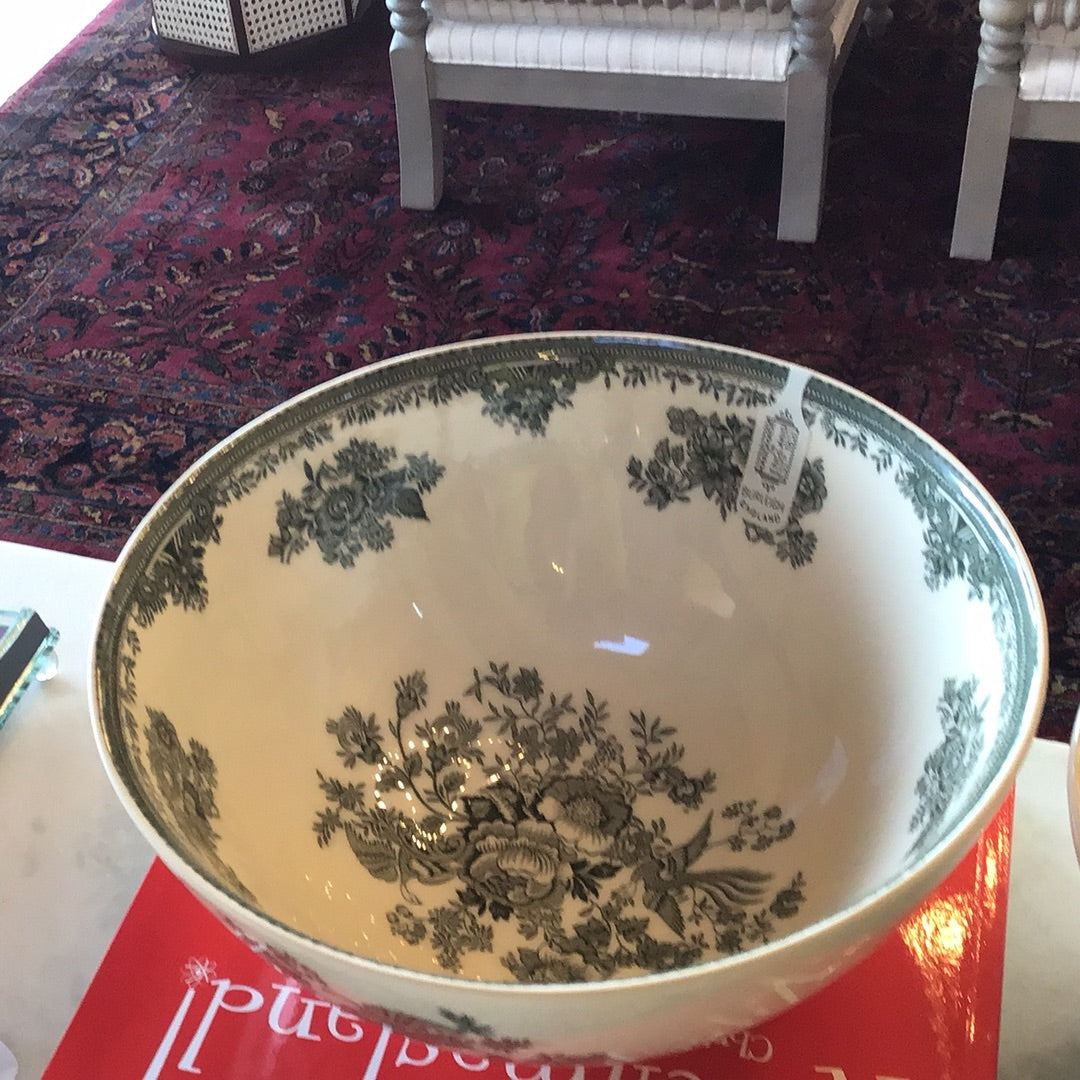 Lg. Footed Bowl.