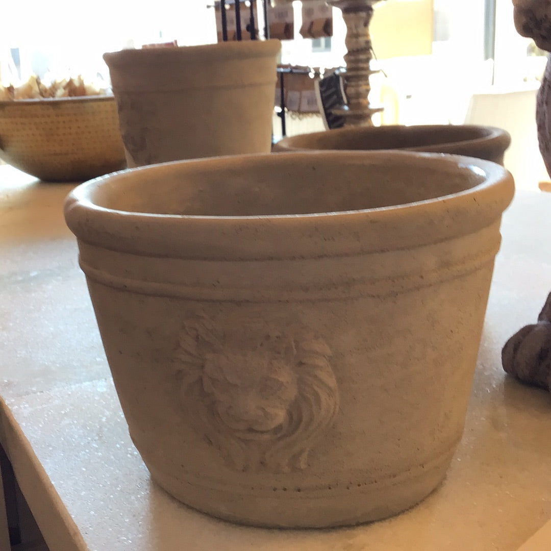 Lg. Round Cement Lion Planter
