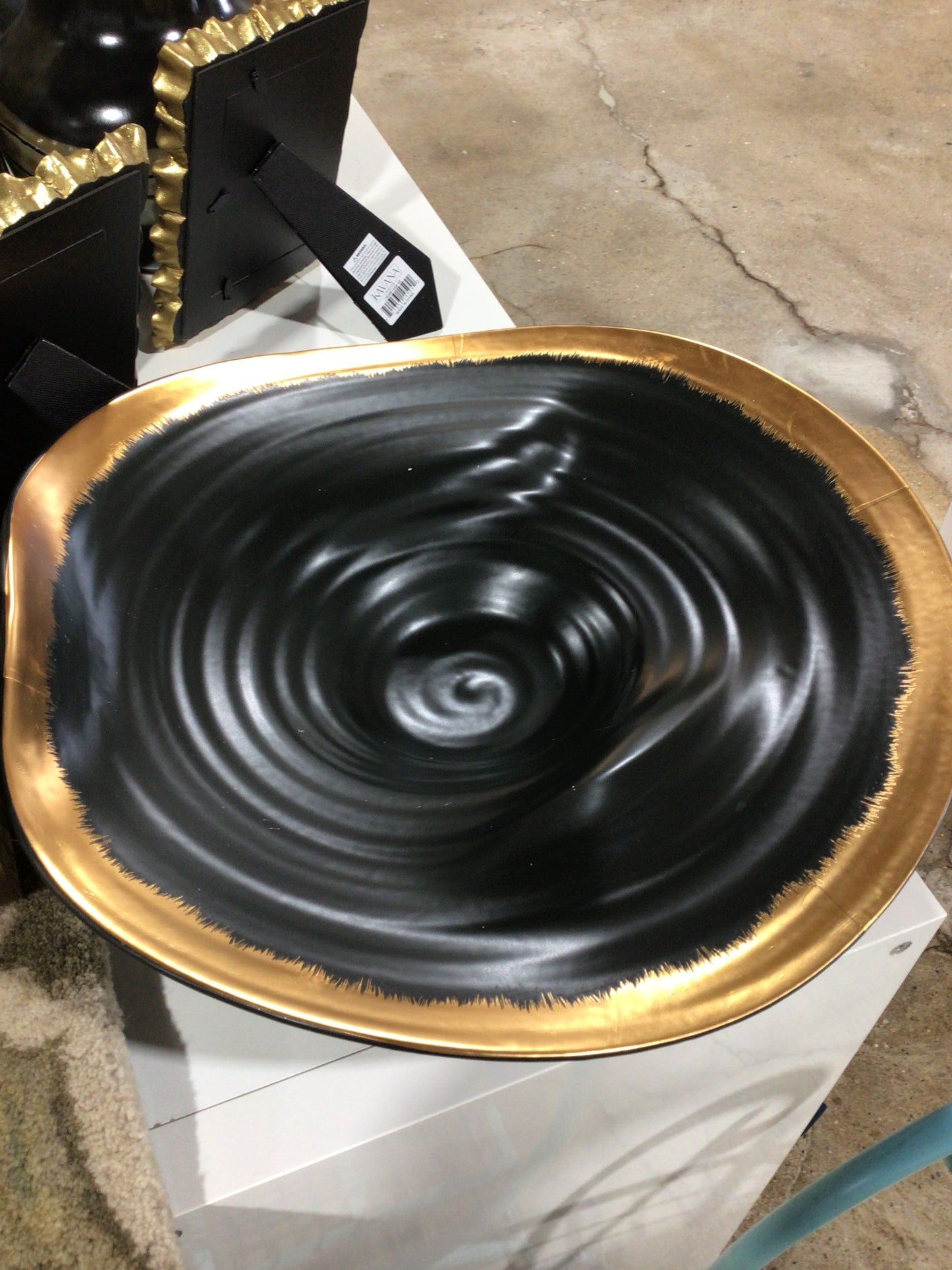 Aguilera oversized bowl