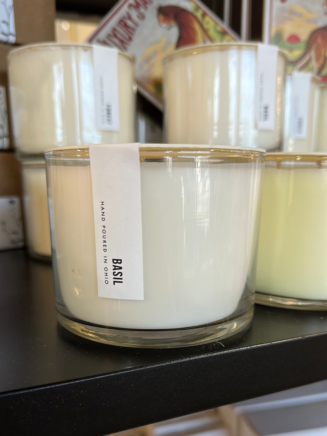 1820co. Candle basil