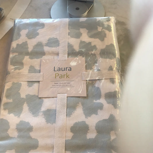 Laura Park Tablecloth 60x90