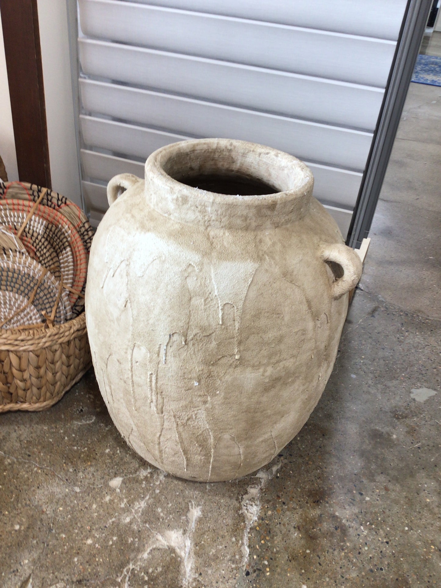 Ashira vase