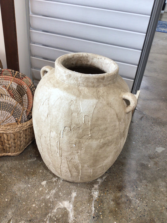 Ashira vase