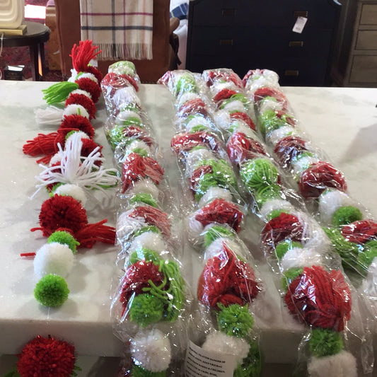 6” Ball /Tassel Garland