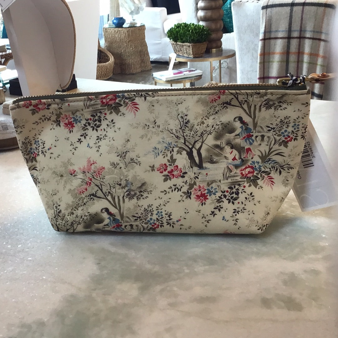 Country toile travel clutch