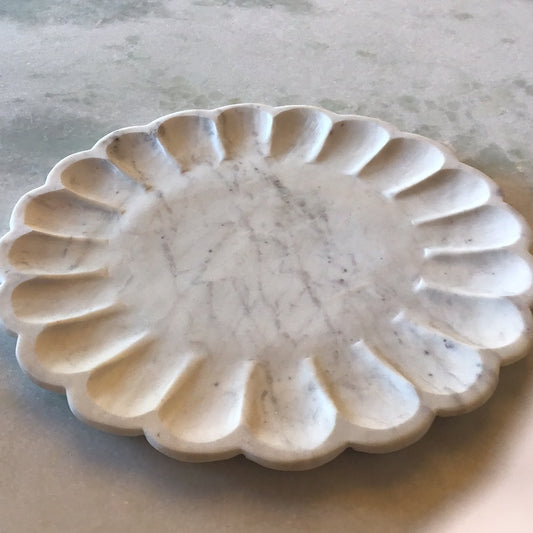 md round petal tray