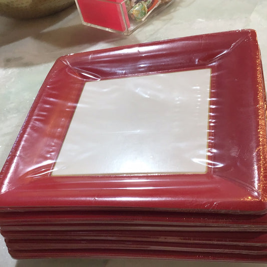 10 SQ Plt/Classic Linen Red