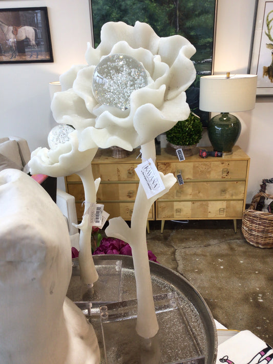 Aldera tall flower sculpture
