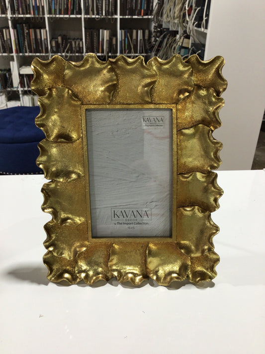 Devine gold frame 4x6