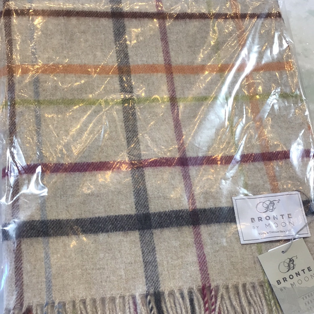 Wool rainbow throw beige