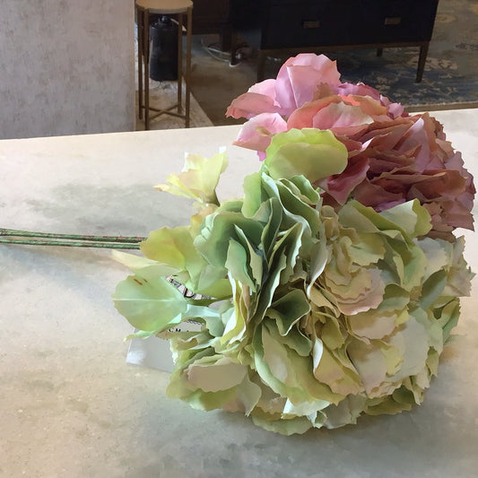 Rose, green hydrangea bundle