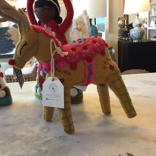 Reindeer Mantel Mustard