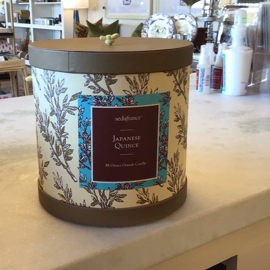 Japanese Quince Candle 88oz.