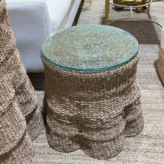 Sea Grass Scalloped Accent Table Sm