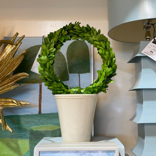 Box Wood Wreath in Pot